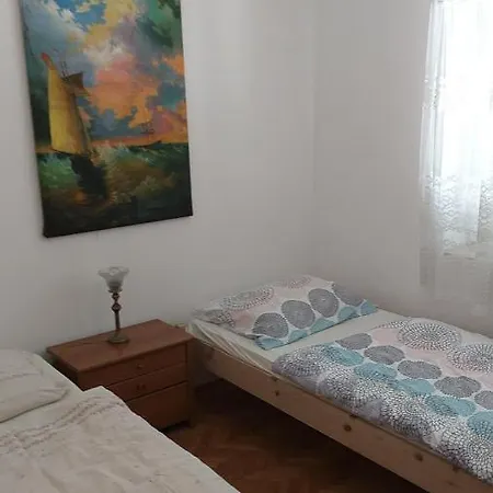 Hébergement de vacances House Romana *